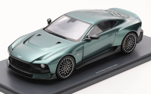 18U00083 Aston Martin Valour 2024 green 1:18